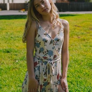 American Eagle romper with open airy pant legs! ✨